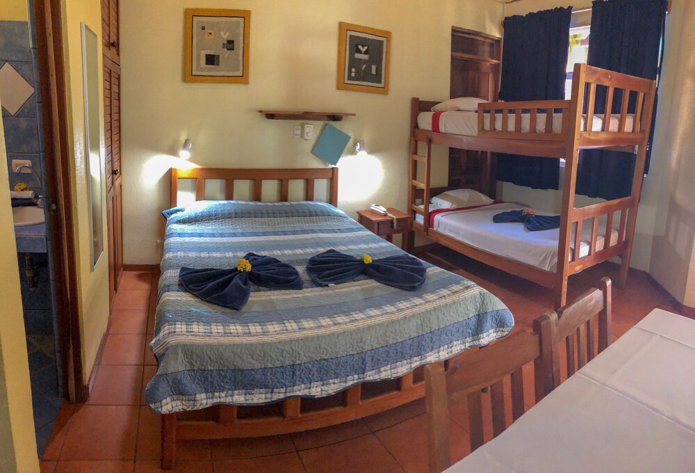 Superior Quadruple Room photo 3