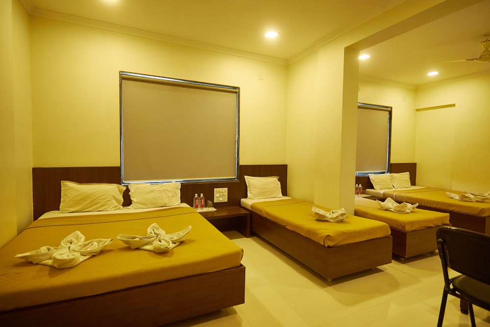 Deluxe Family Non A/C Room - Photo 6