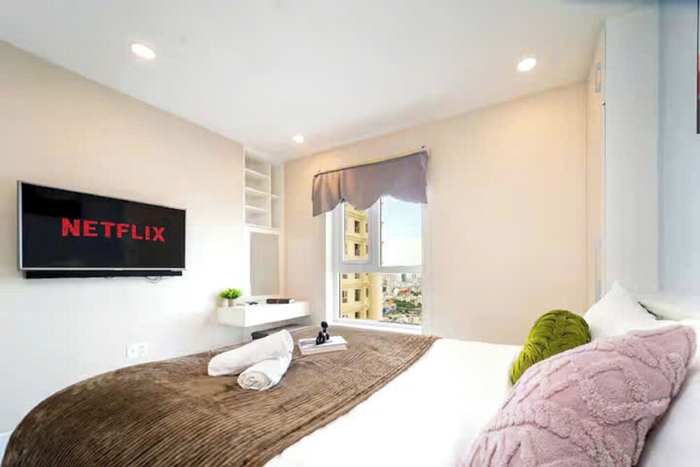 Premier Suite, 2 Bedrooms, Club Lounge Access, City View photo 2
