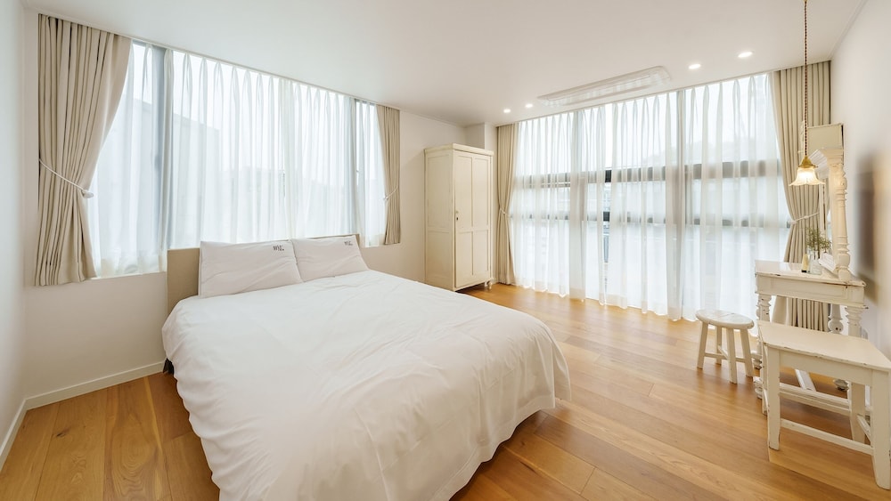 Basic Room, 2 Bedrooms (Hwangnam Inn Cottage 2)
