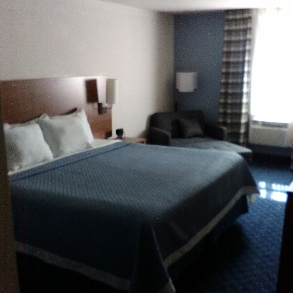 Deluxe Room, 1 King Bed (Bigger Room/Bigger TV) photo 1