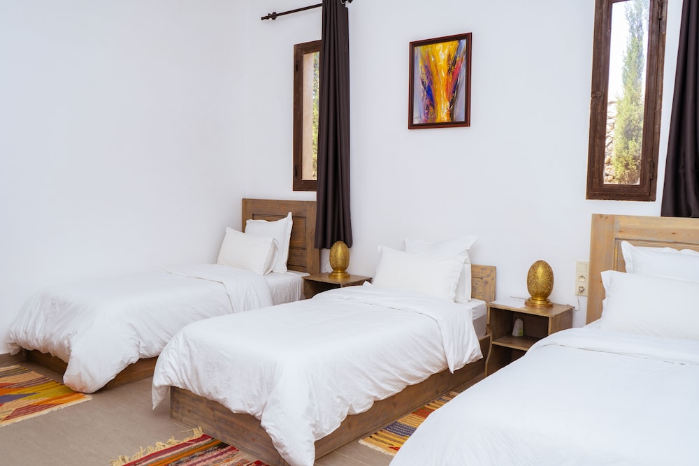 Standard Double Room - Photo 4