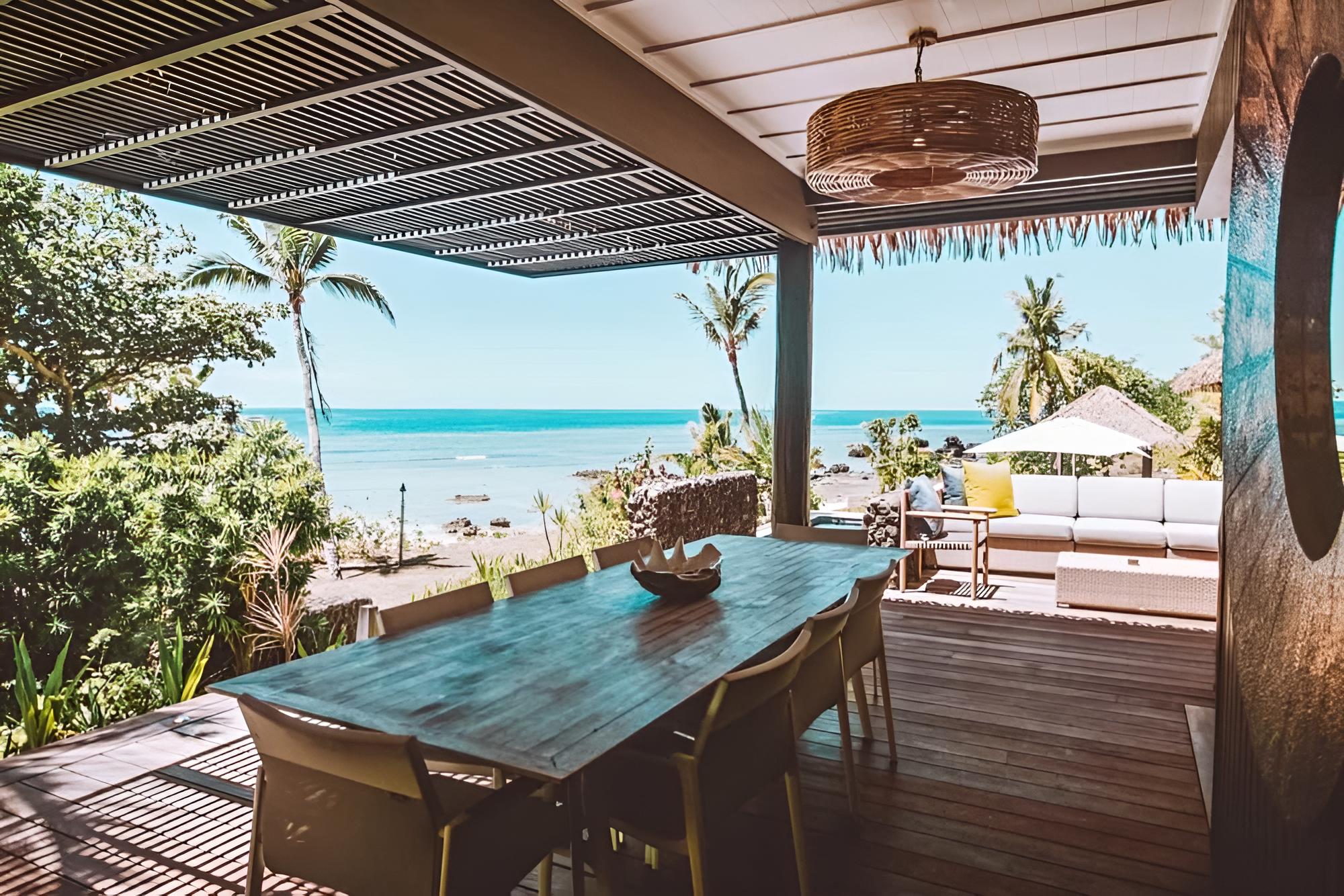 The Royal - 3 Bedroom Beachfront Villa with Private Pool and Butler Service photo 3
