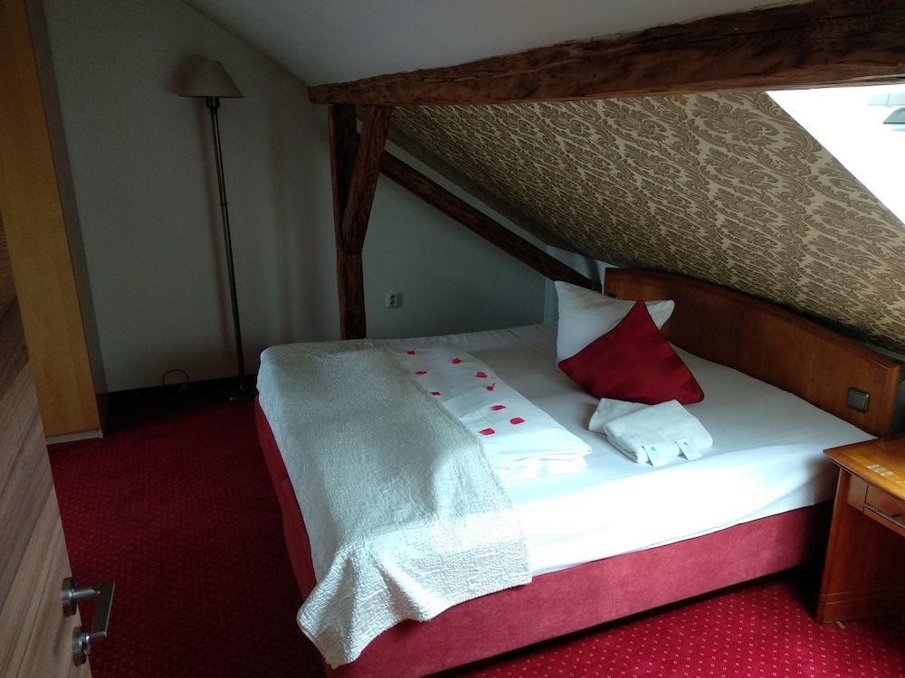 Suite (VIP, Sauna for a fee) - Photo 6
