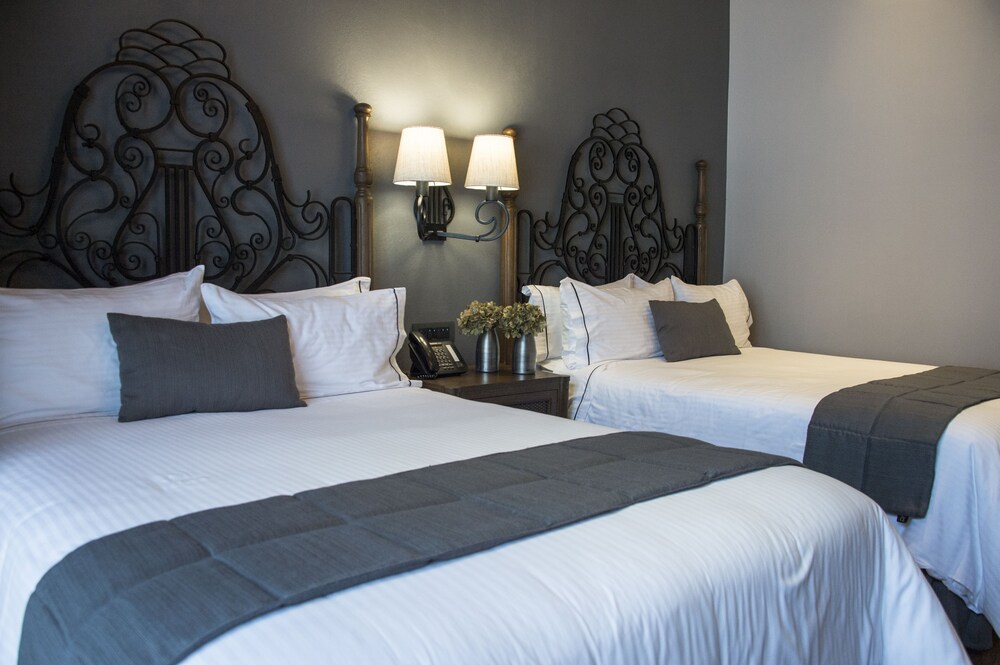 Family Room, 2 Double Beds
