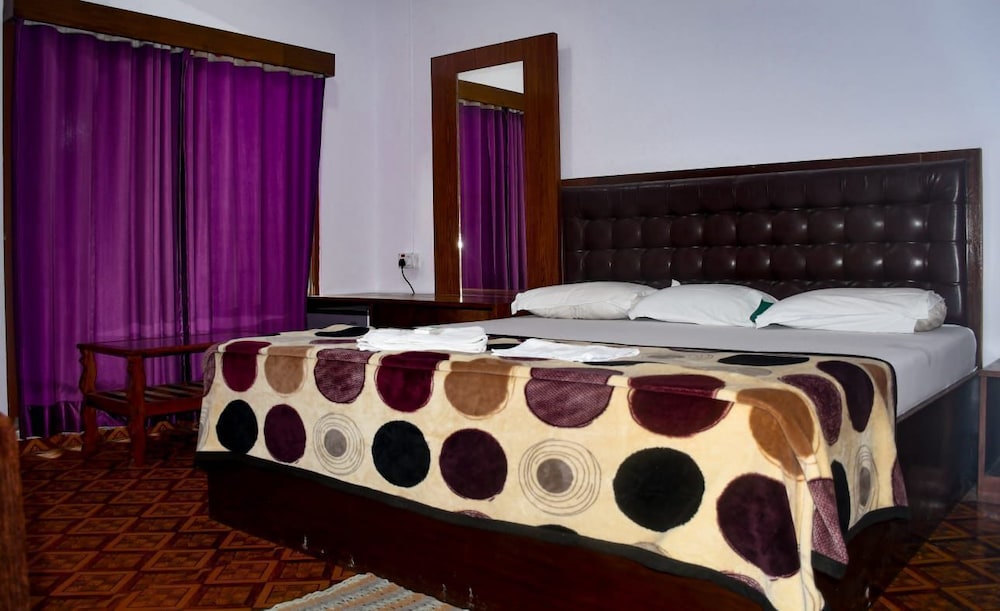 Deluxe Room - Photo 26