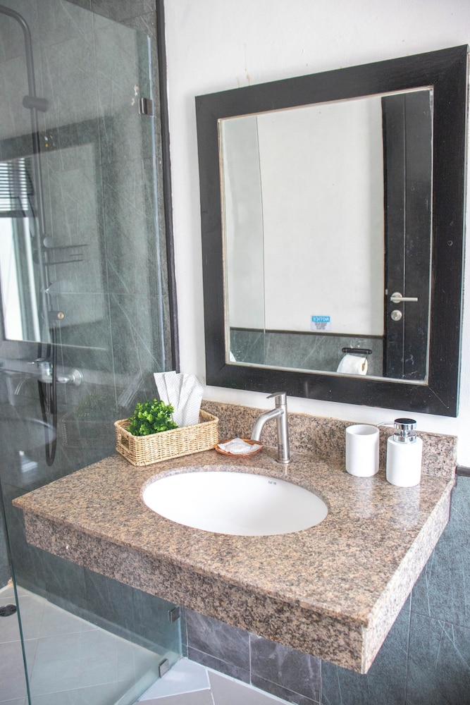 Family Room with Bath - Photo 18