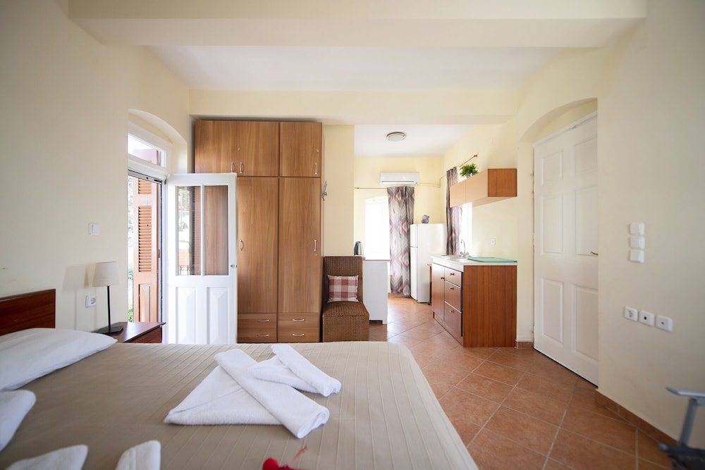 House, Sea View, Beachfront photo 3