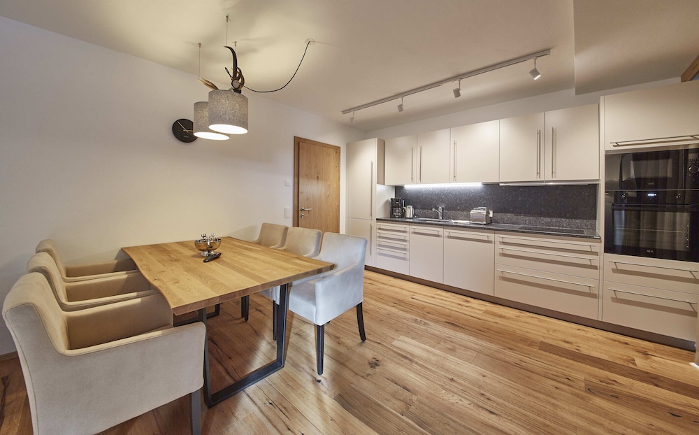 Apartment (Top 3) photo 2