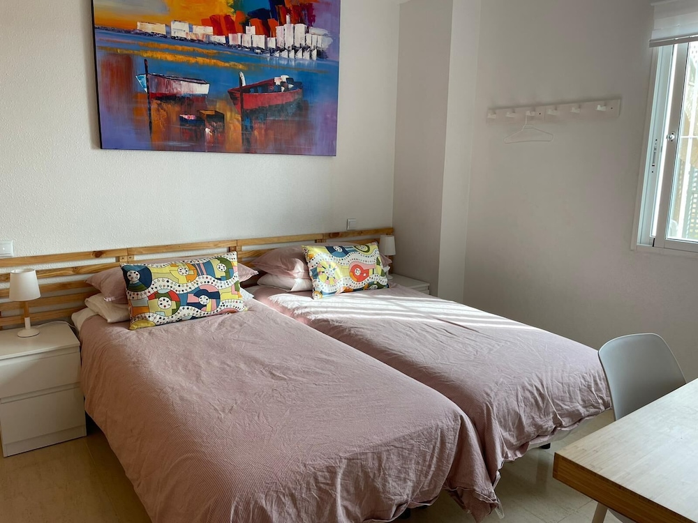 Apartment photo 2
