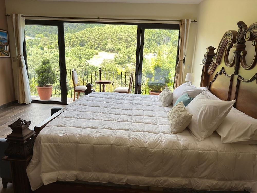 Luxury Suite, Garden View photo 2