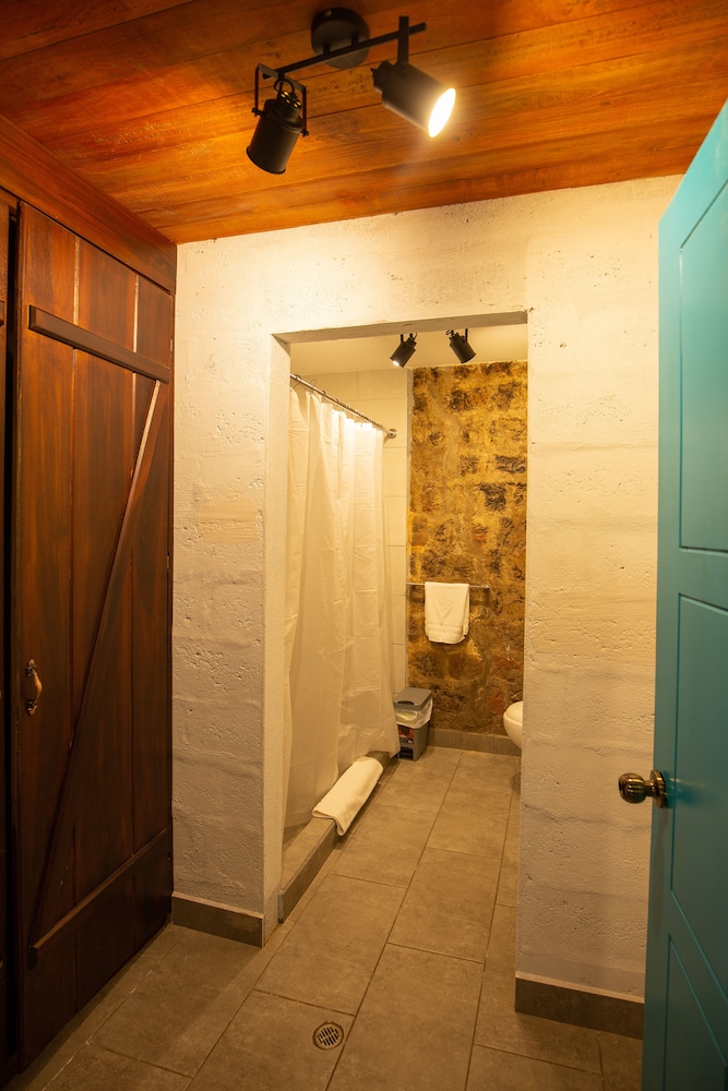 Deluxe Double Room, 1 Queen Bed, Garden View photo 2