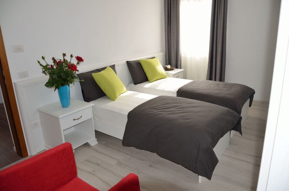 Triple Room photo 1