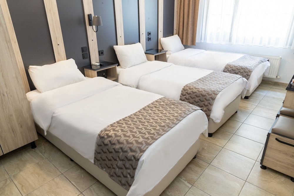 Standard Triple Room photo 3