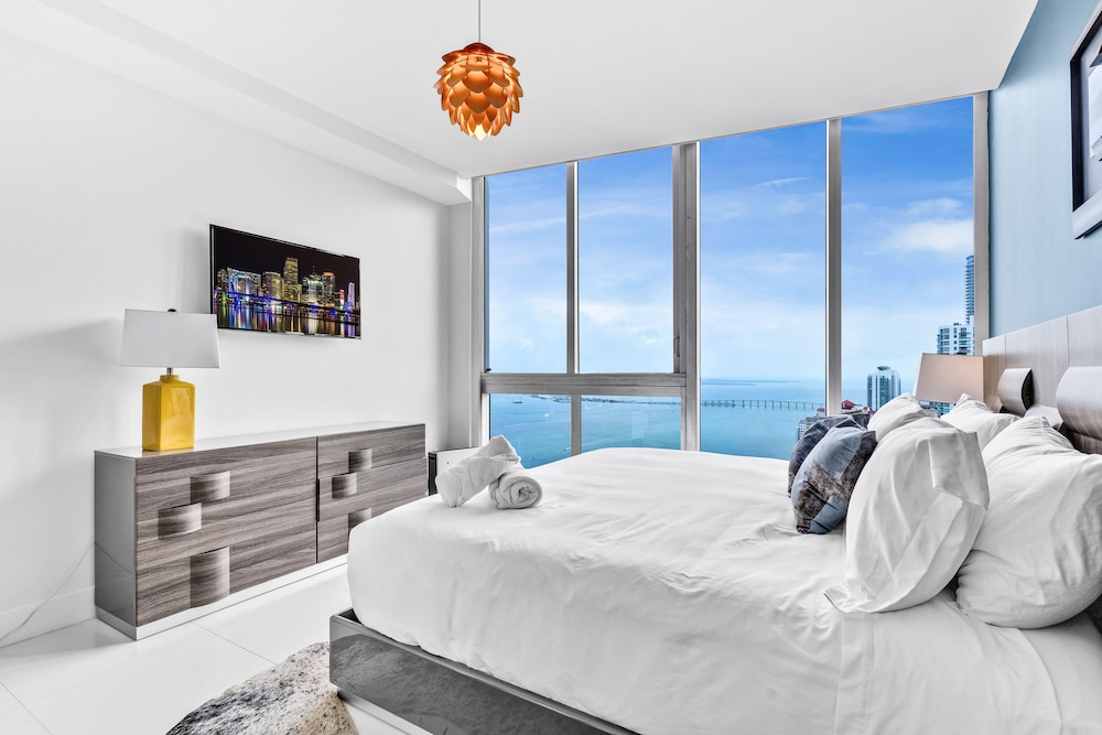 Luxury Apartment photo 3