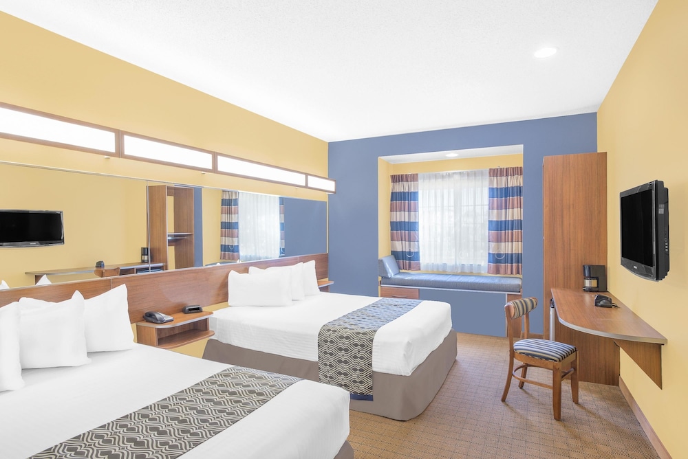 Room, Accessible - Photo 4