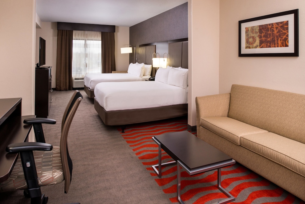 Suite, Multiple Beds photo 2