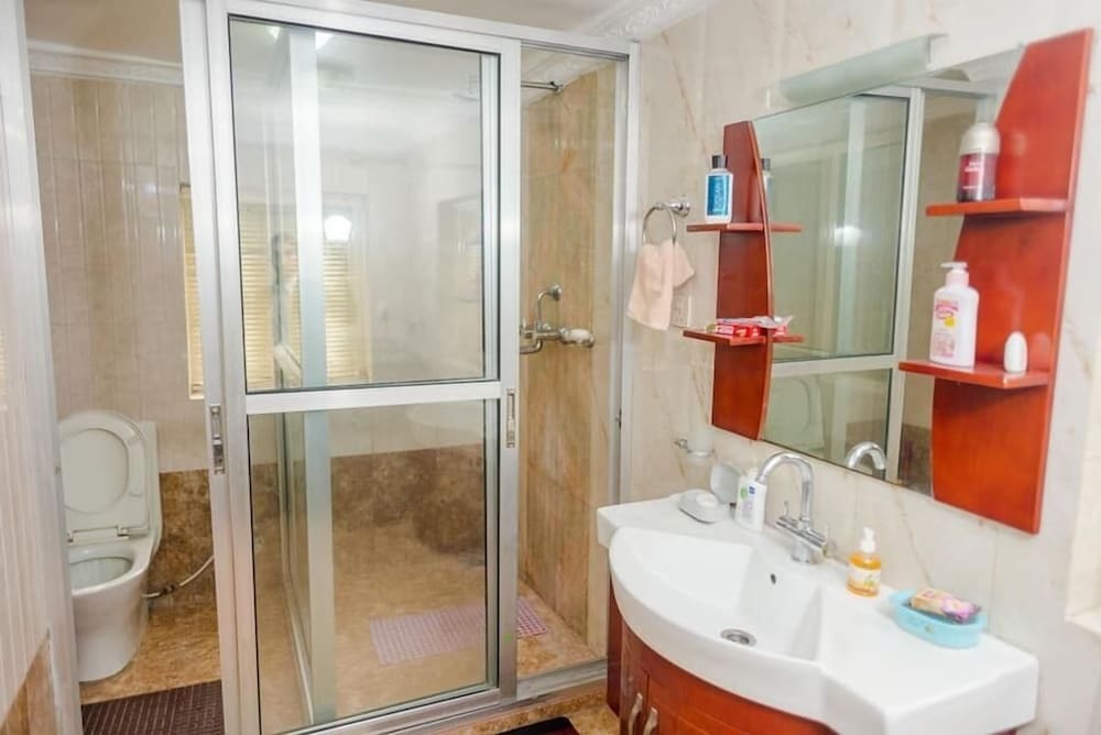 Traditional Studio Suite, 5 Bedrooms, Garden View photo 1