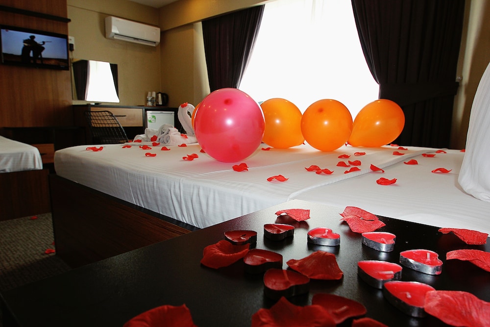 Suite, Jetted Tub photo 3