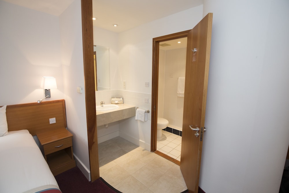 Room, 1 Double Bed - Photo 6