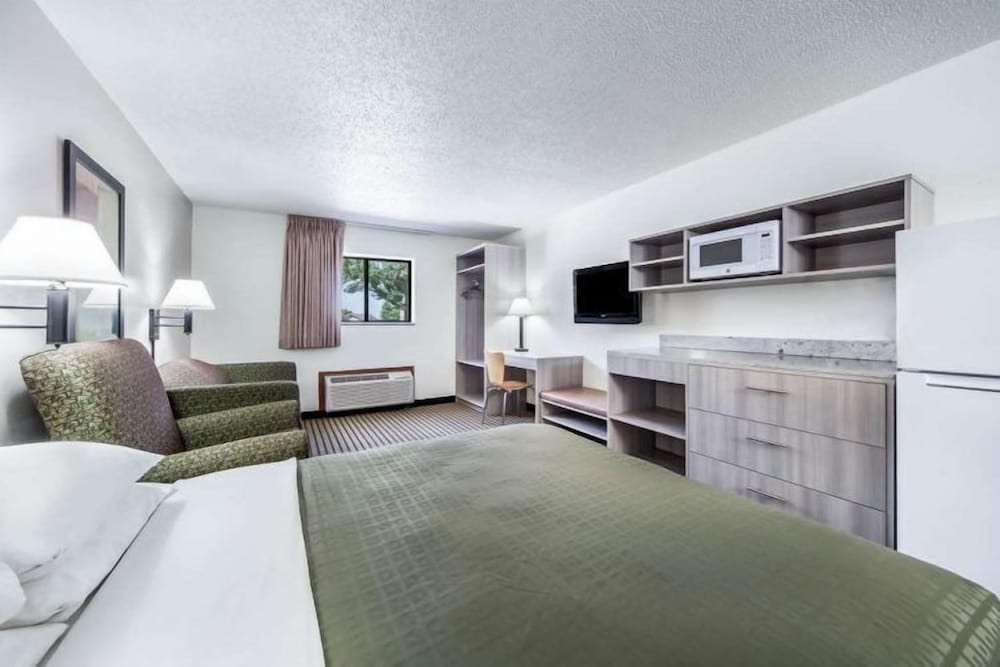 Queen One Bedroom with Couch and Recliner