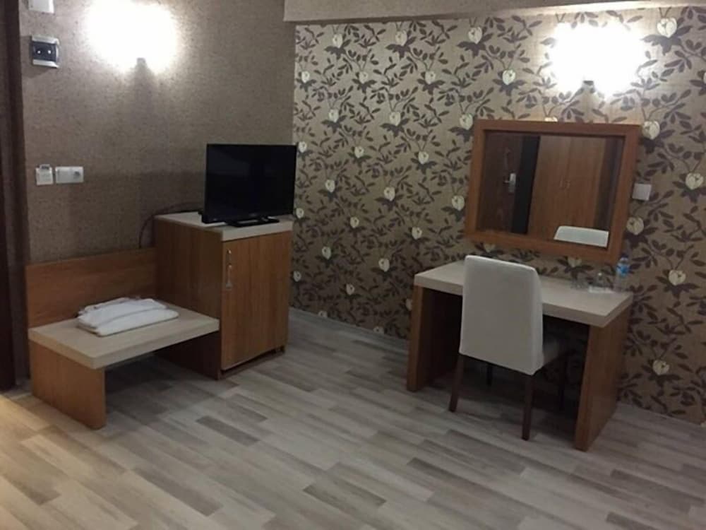 Basic Twin Room photo 3