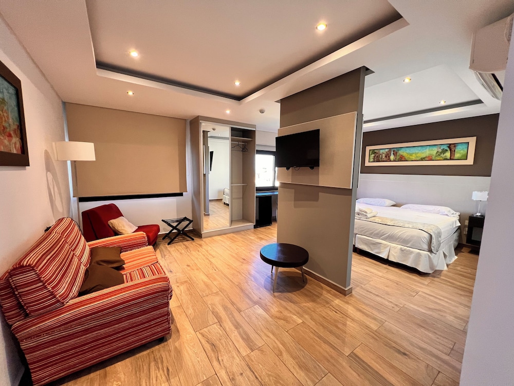 Presidential Double Room, City View