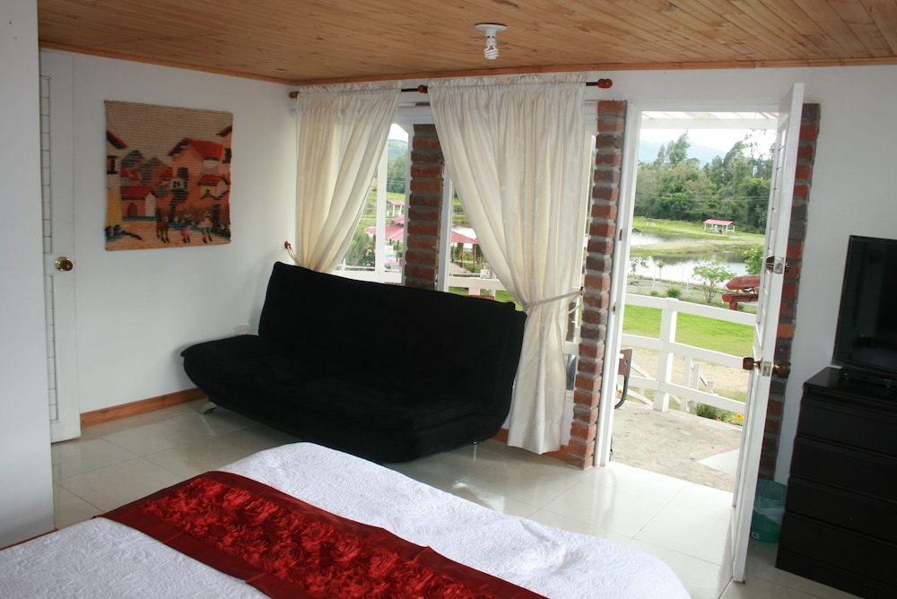 Family Room photo 1