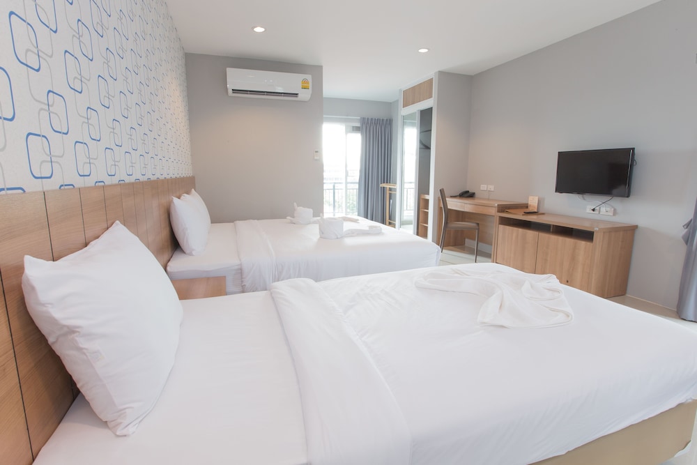 Deluxe Twin Room photo 2