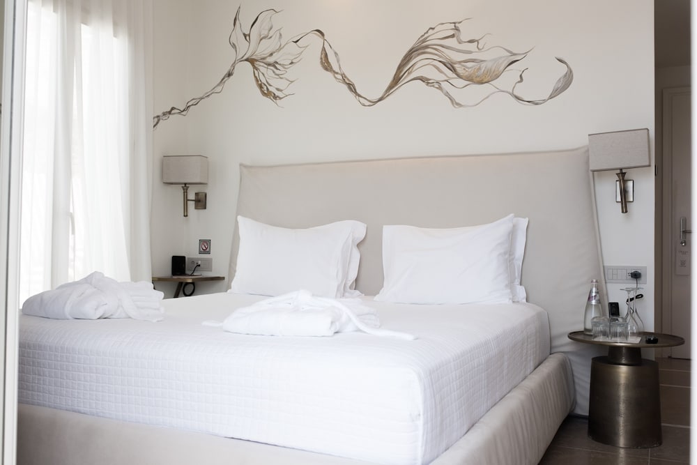 Superior Suite with Hot Tub