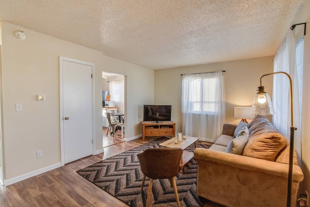 Apartment (2 Bedrooms) photo 2