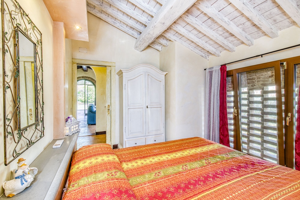 Family House, 3 Bedrooms, 2 Bathrooms, Mountainside (Villa Ademollo With Pool In Chianti)