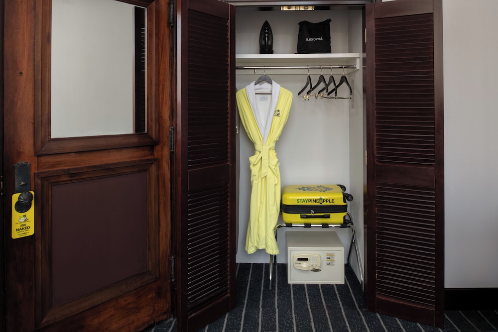 Reliance King Suite - Photo 6