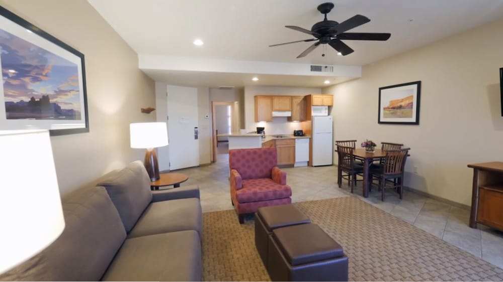 Standard Suite, 1 Bedroom - Photo 4