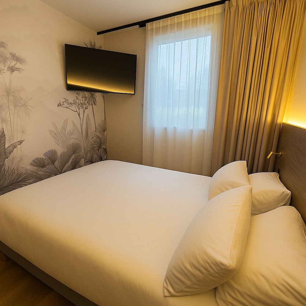 Standard Twin Room photo 3
