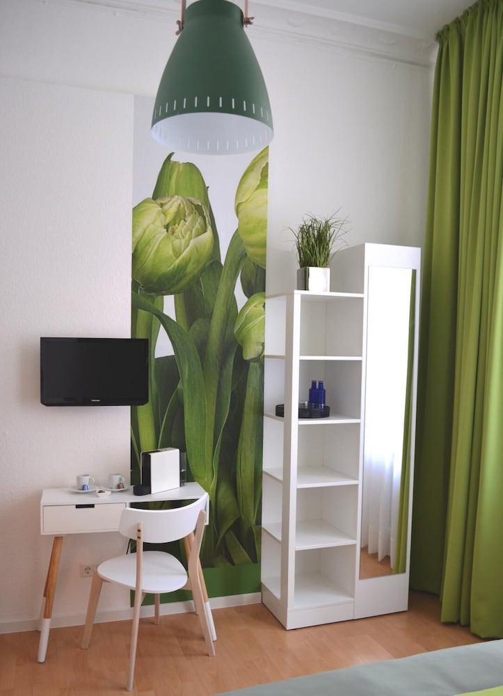 Double Room - Photo 7