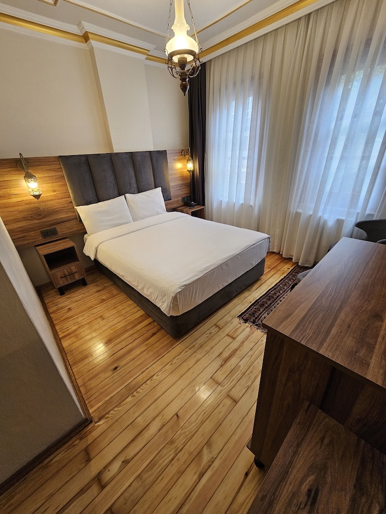 Standard Single Room, 1 Queen Bed, Non Smoking, City View photo 1