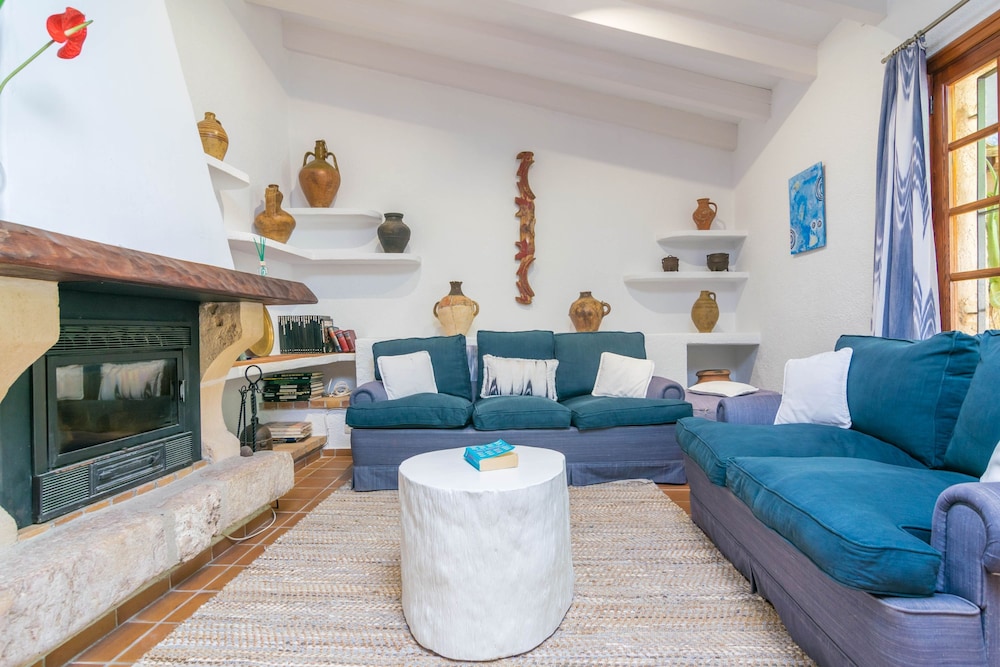 Villa photo 3