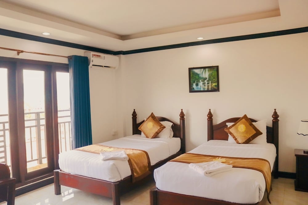 Deluxe Twin Room With Balcony - Photo 8