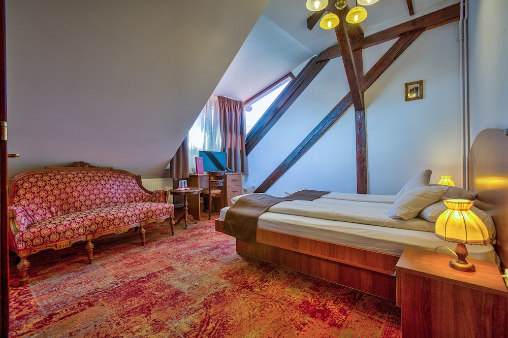 Standard Room - Photo 17