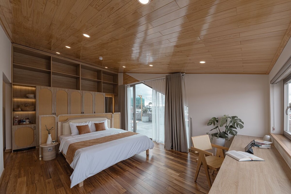 Premier Double Room - Photo 2
