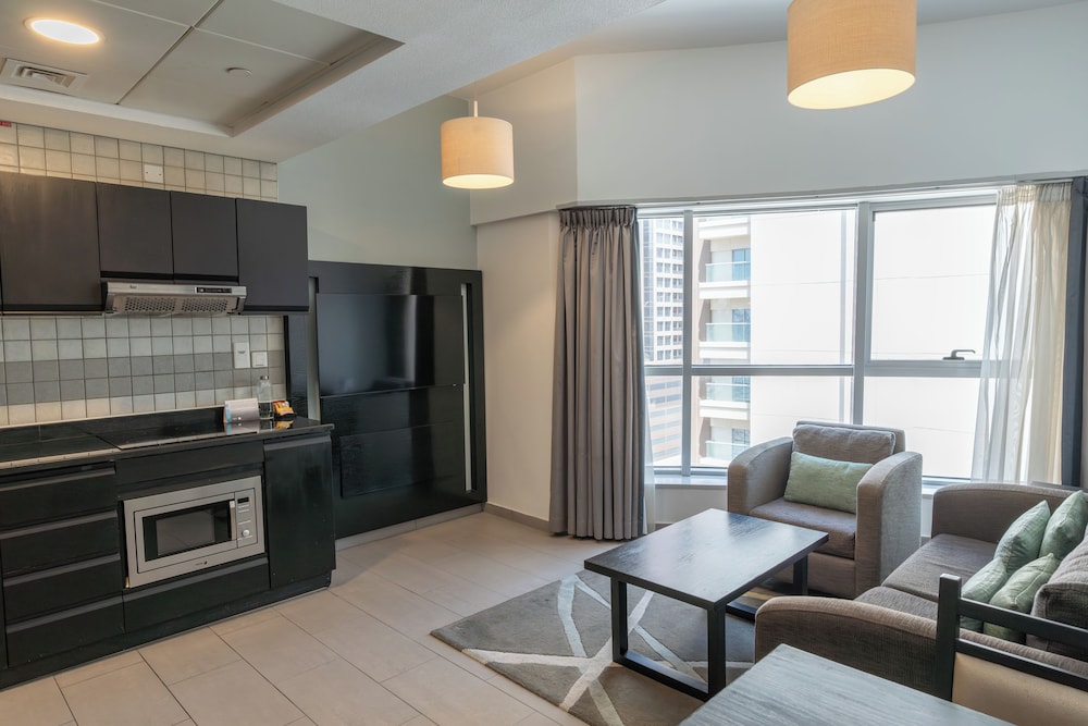 One Bedroom Deluxe Apartment photo 1