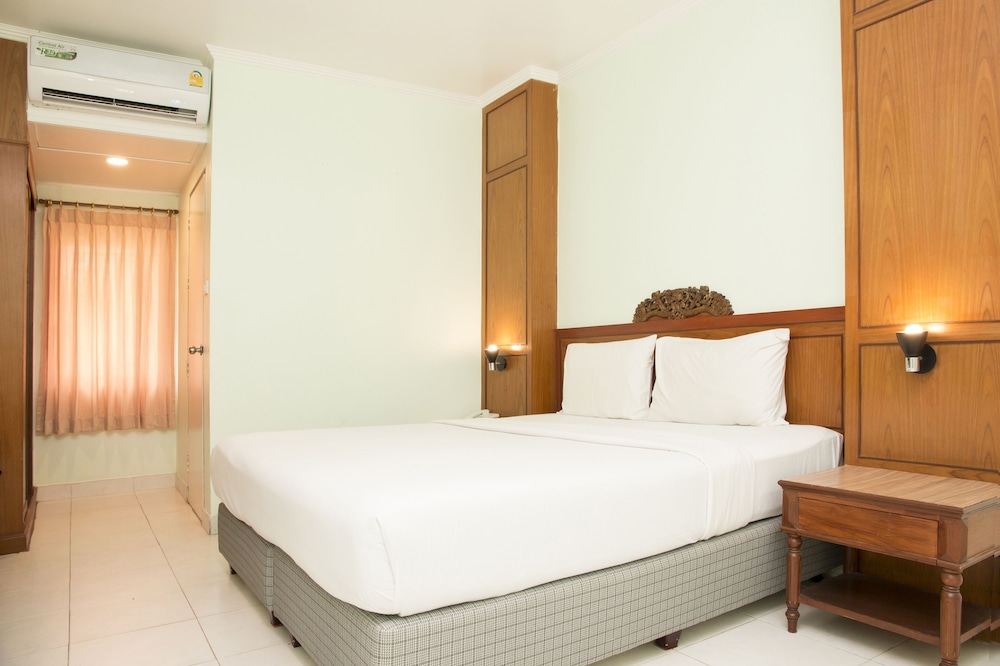 Standard Room - Photo 1