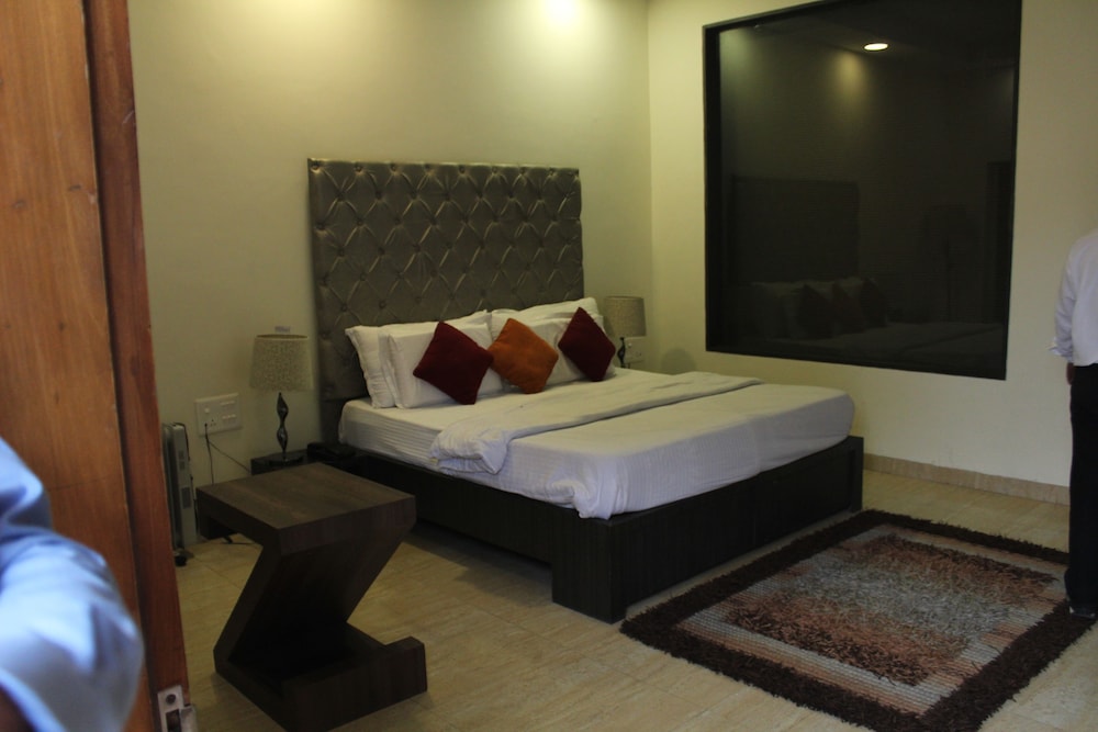 Luxury Room