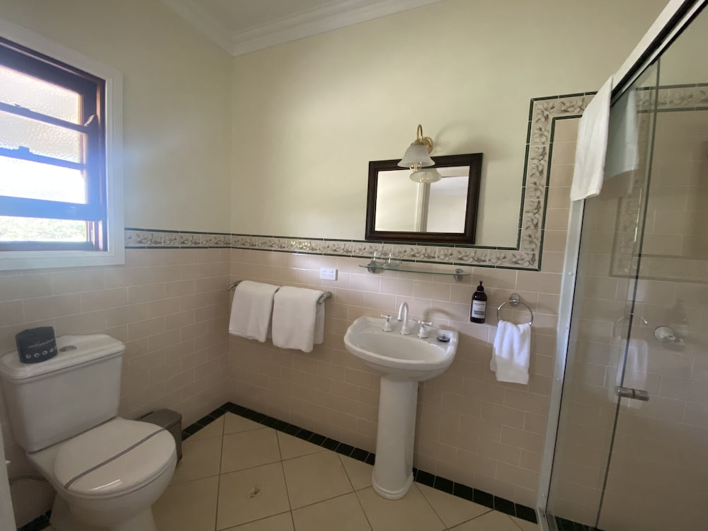 Superior Queen Suite photo 2