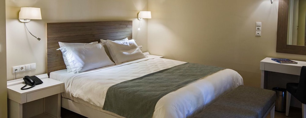 Suite, 1 Bedroom, Sea View - Photo 1