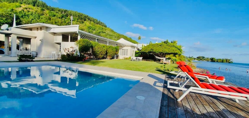 Villa photo 3