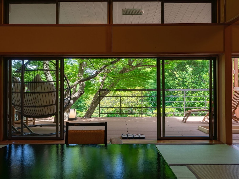 Renovated Japanese Western Special Room 1F with Inside bath, Foot bath, tree terrace,JPN Garden view photo 2