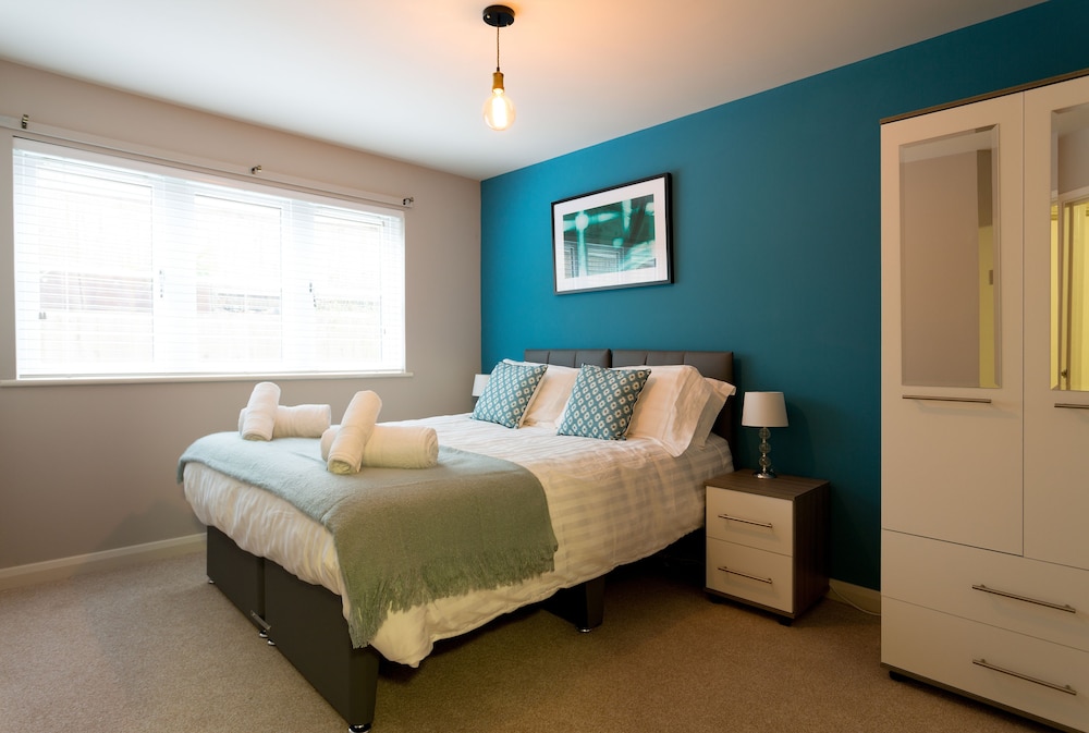 Apartment, 2 Bedrooms (No. 4, Ground Floor) photo 1