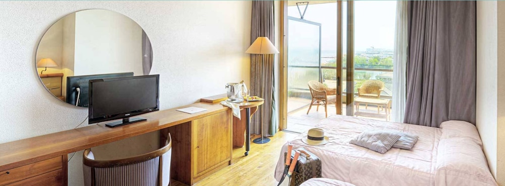 Double Room, Partial Sea View photo 2